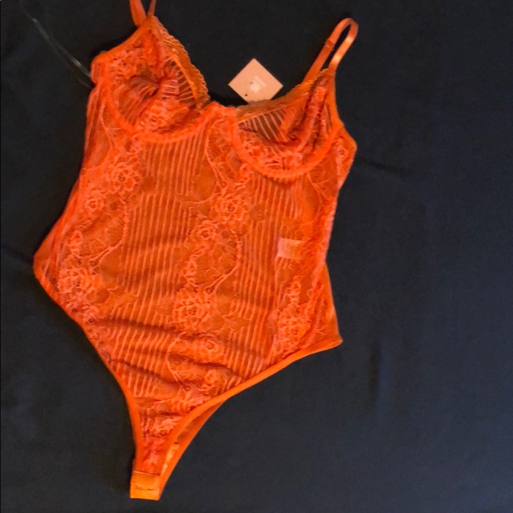 Lace body suit
